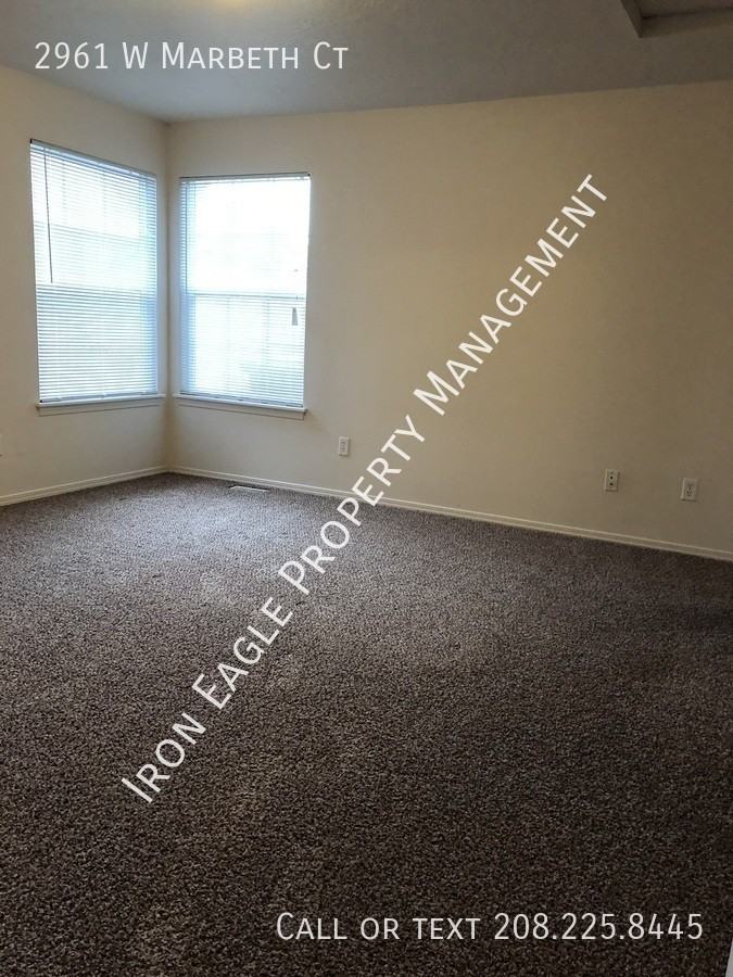 2961 W Marbeth Ct - Photo 5 of 13