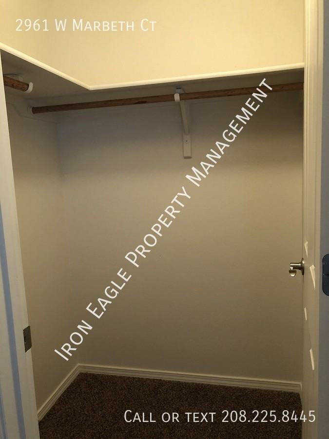 2961 W Marbeth Ct - Photo 6 of 13