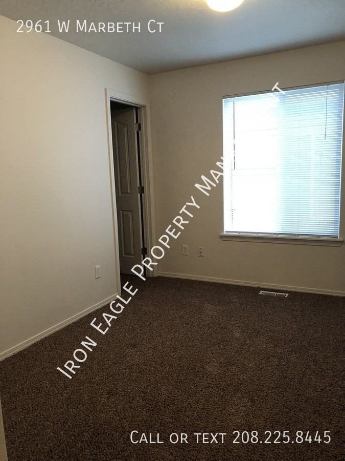 2961 W Marbeth Ct - Photo 7 of 13