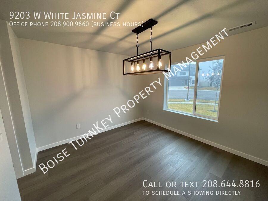 9203 W White Jasmine Ct - Photo 5 of 38