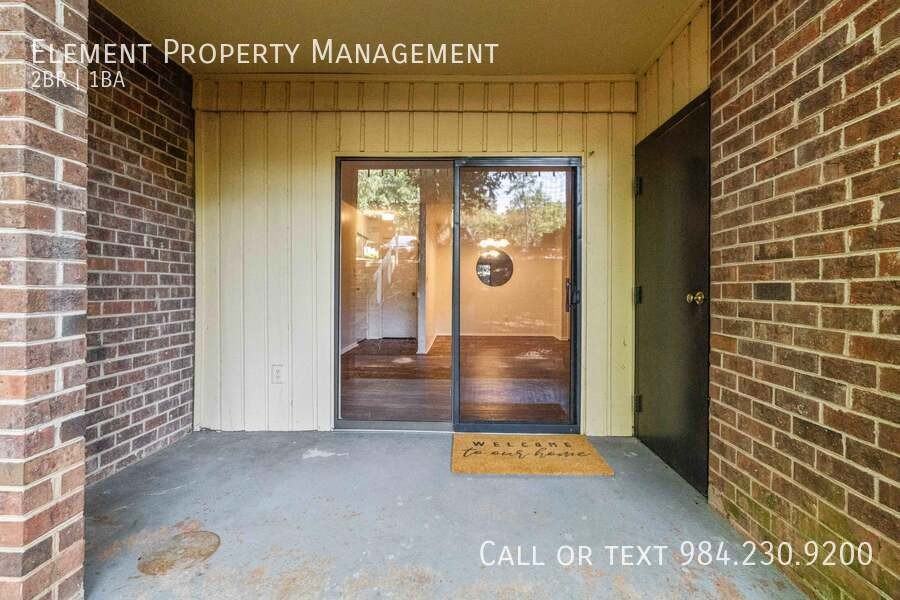 1212 Schaub Dr #C - Photo 4 of 23