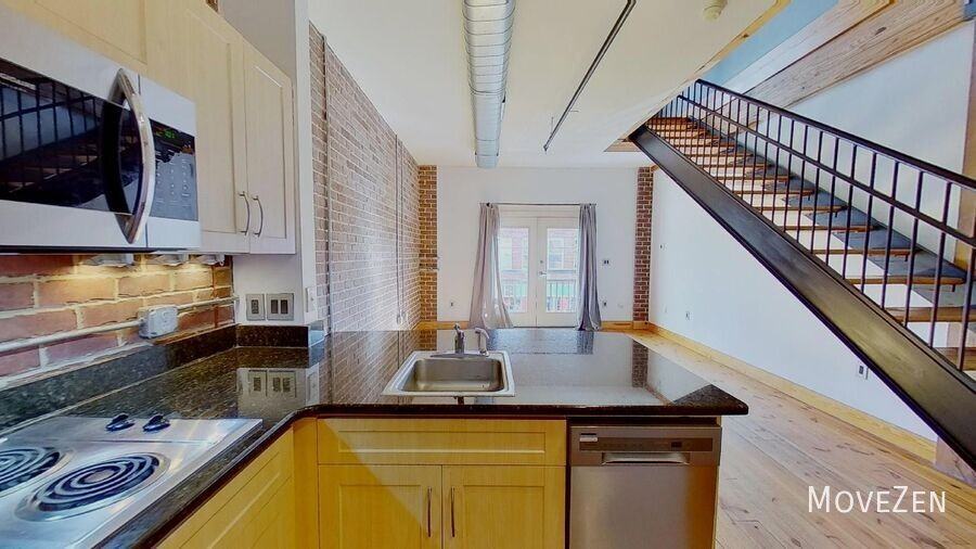 3205 N Davidson St - Photo 6 of 37