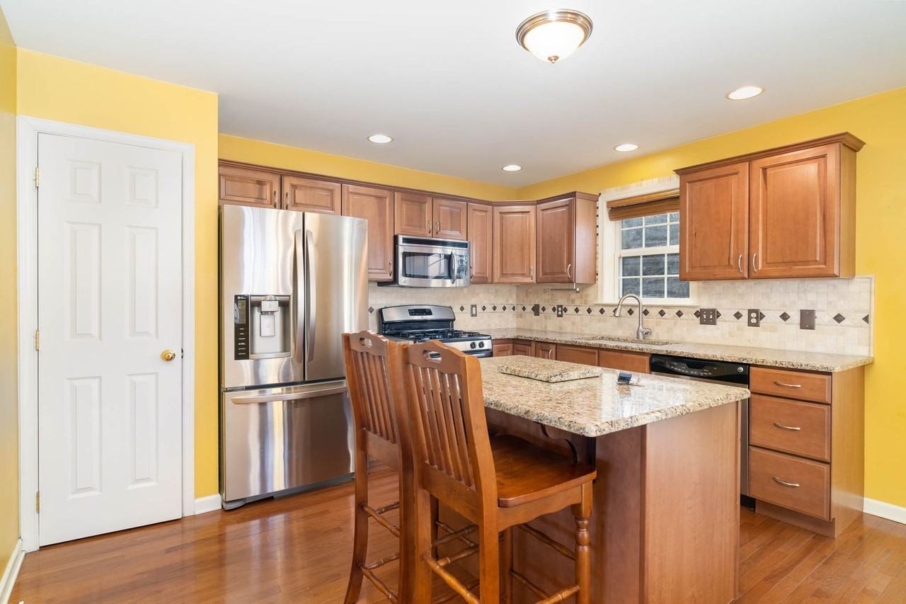 164 Old Schoolhouse Ln - Photo 6 of 27