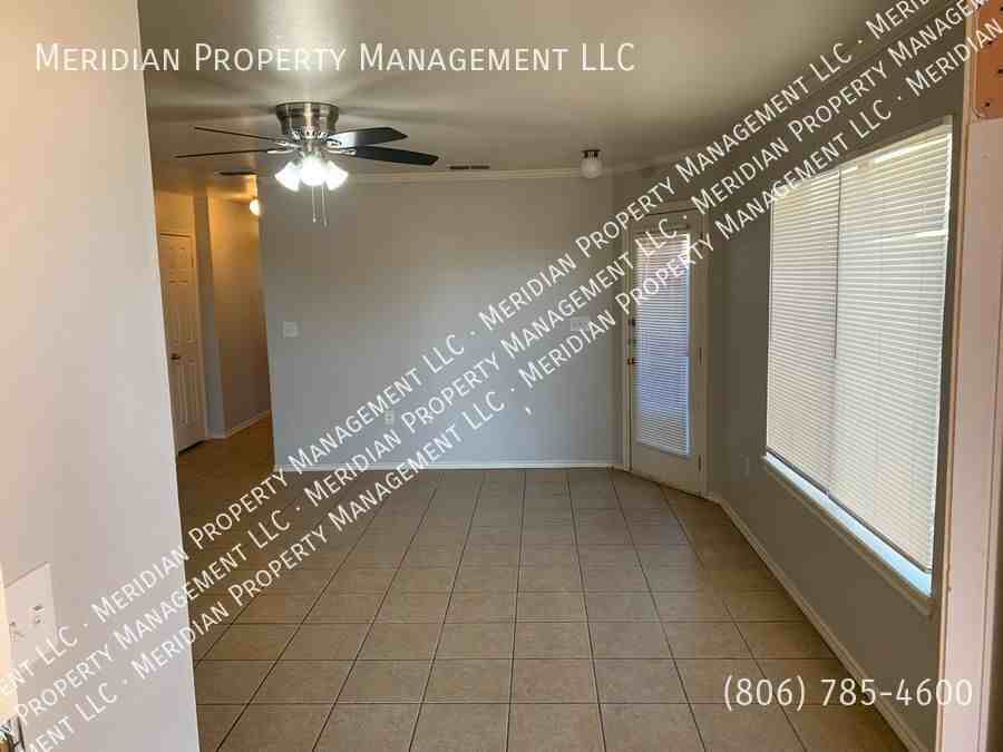 305 N Chicago Ave - Photo 2 of 27