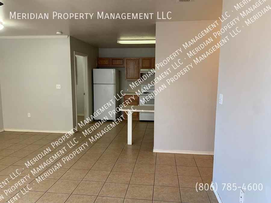 305 N Chicago Ave - Photo 6 of 27