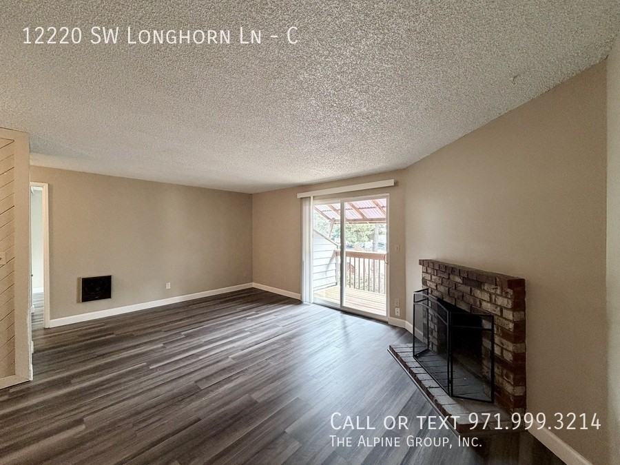 12220 Sw Longhorn Ln #C - Photo 2 of 24