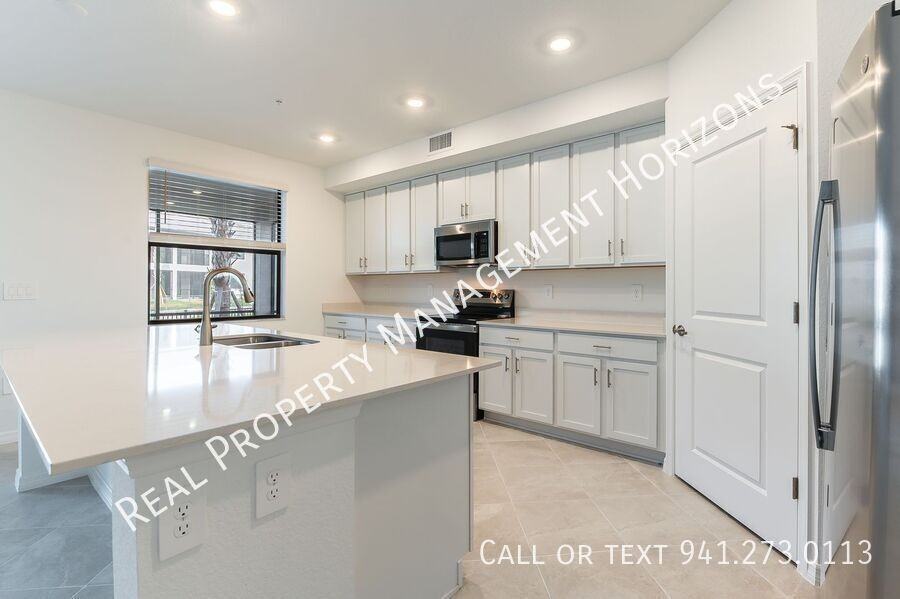 5628 Summit Pointe Cir #104 - Photo 5 of 27