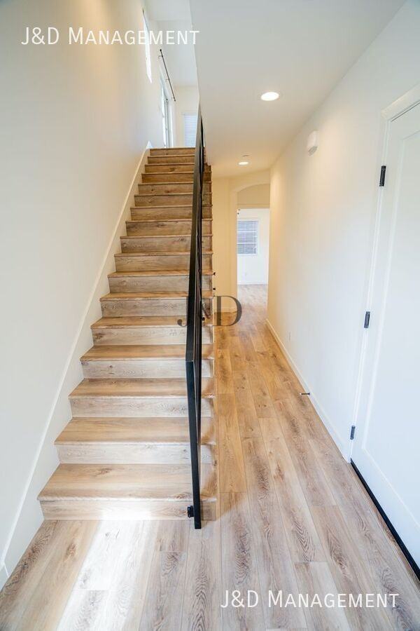 1371 N Vulcan Ave - Photo 3 of 43