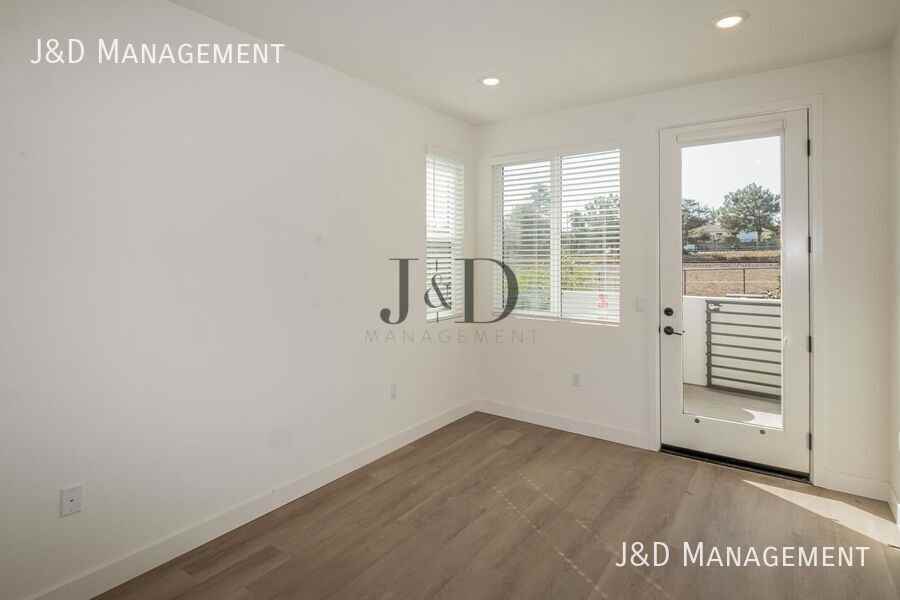 1934 Broadway - Photo 6 of 26