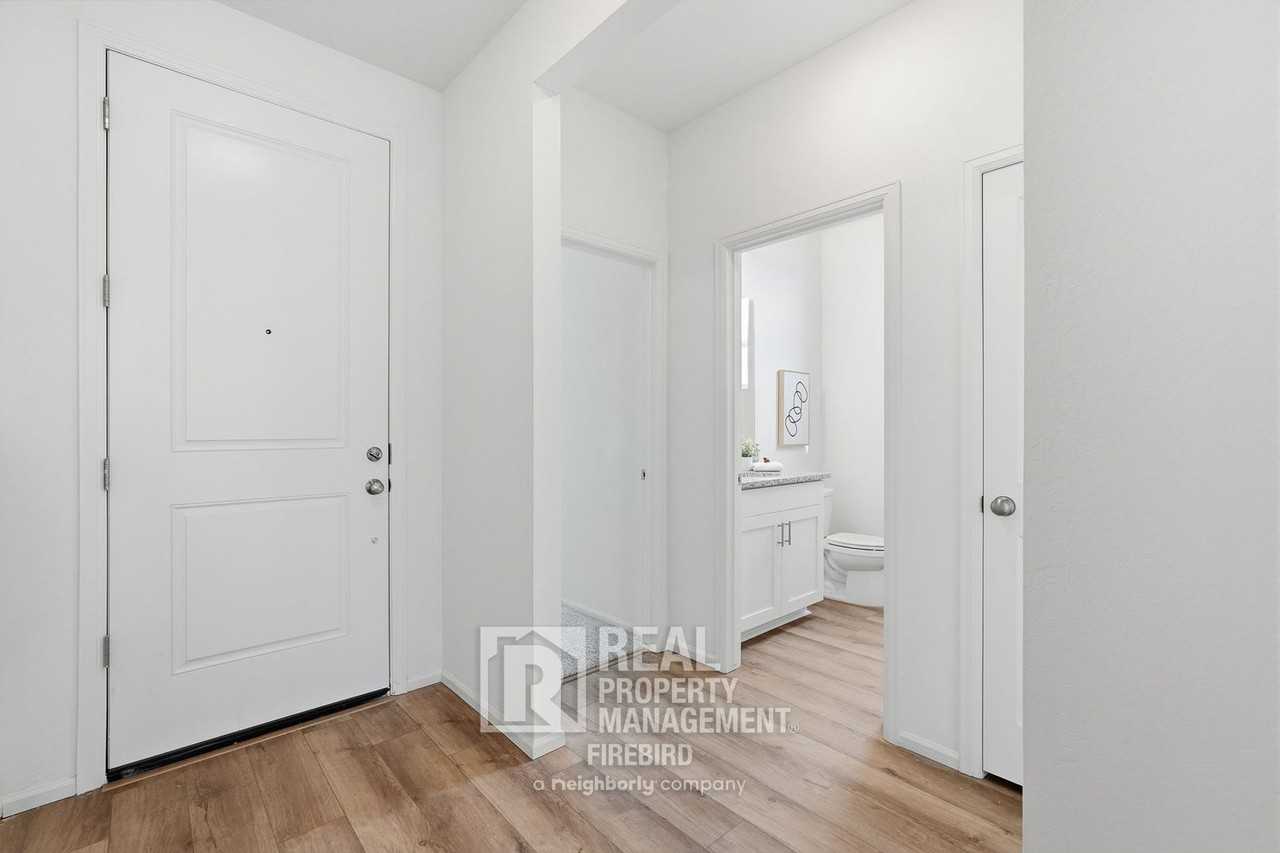 17945 W Sand Hills Dr - Photo 6 of 25