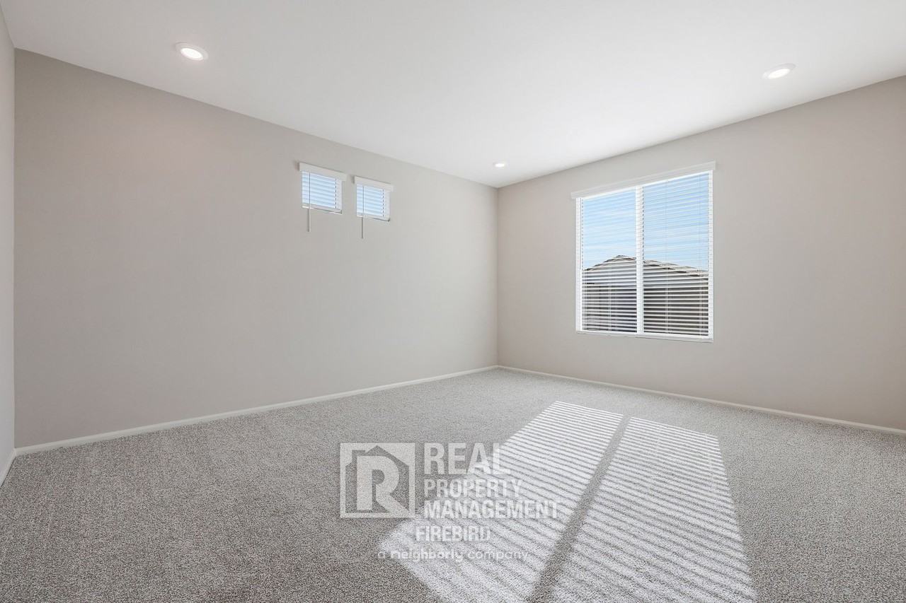 17945 W Sand Hills Dr - Photo 7 of 25