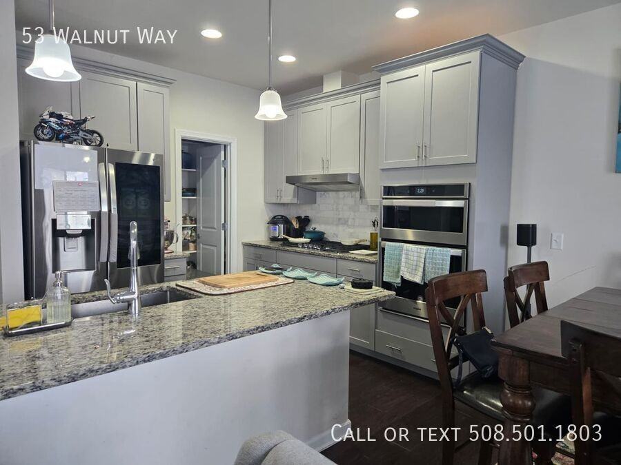 53 Walnut Way - Photo 5 of 31