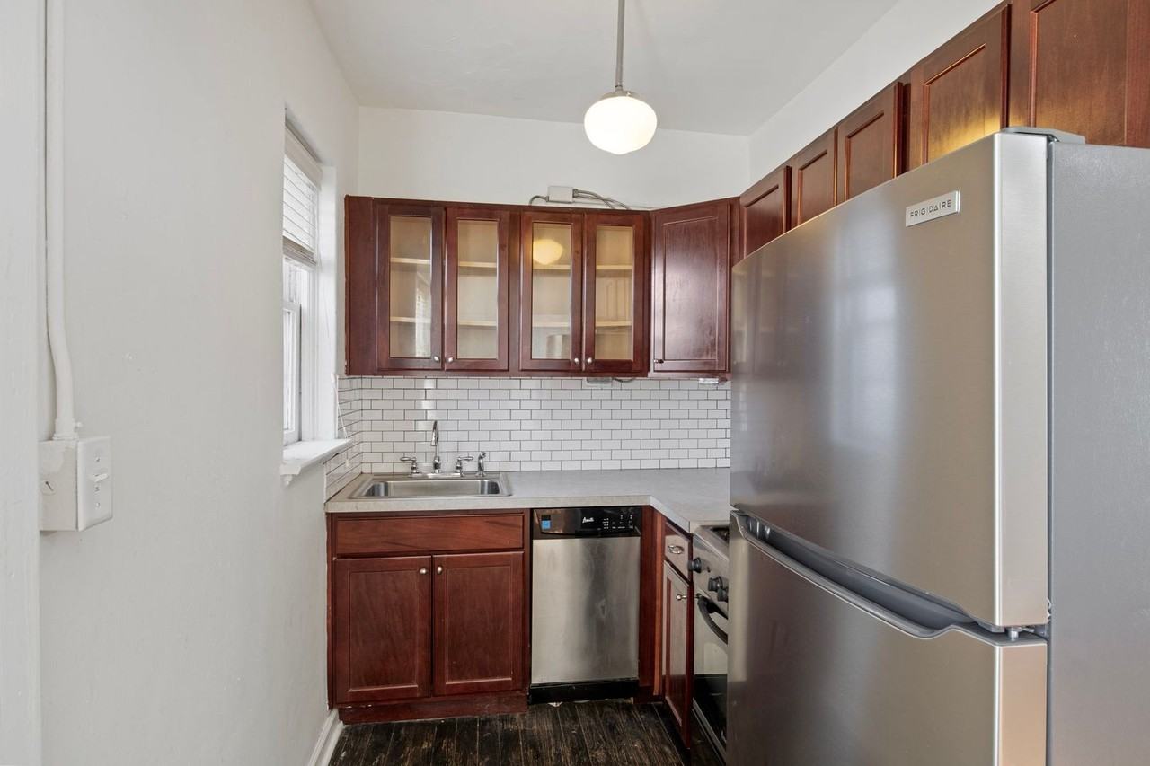 5230 E Washington St #5 - Photo 5 of 18