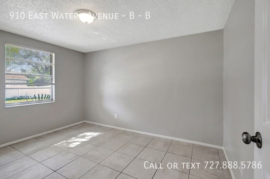 910 E Waters Ave #B - Photo 5 of 45