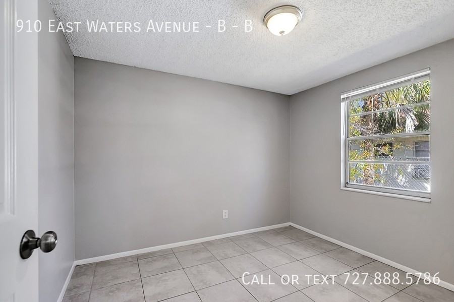 910 E Waters Ave #B - Photo 7 of 45