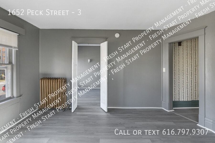 1652 Peck St #3 - Photo 4 of 17