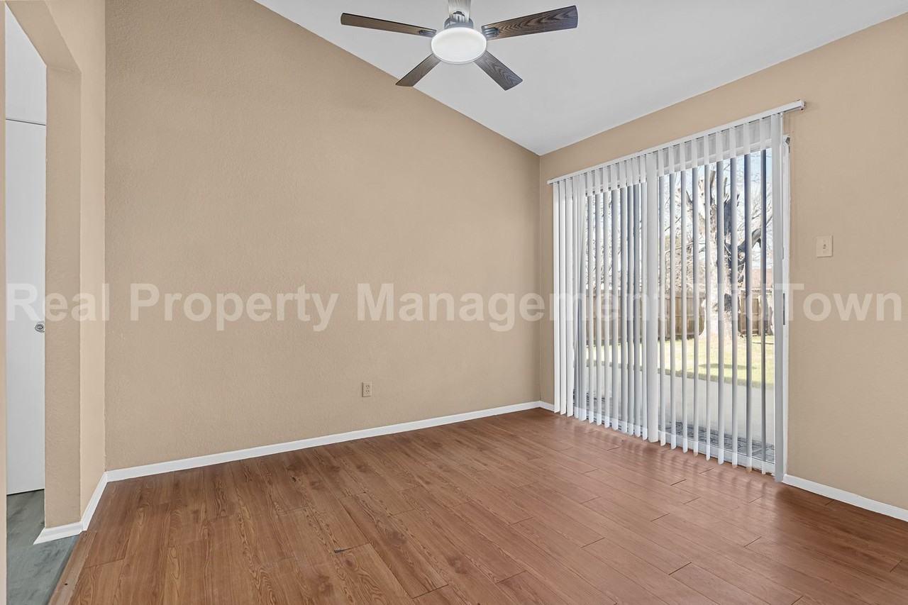 3807 Glengate Dr - Photo 6 of 25