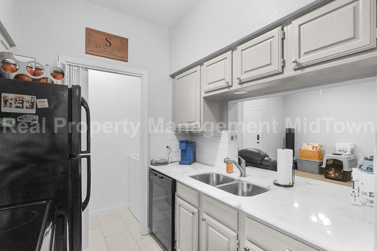 1106 Quail Valley Ln #120 - Photo 6 of 20