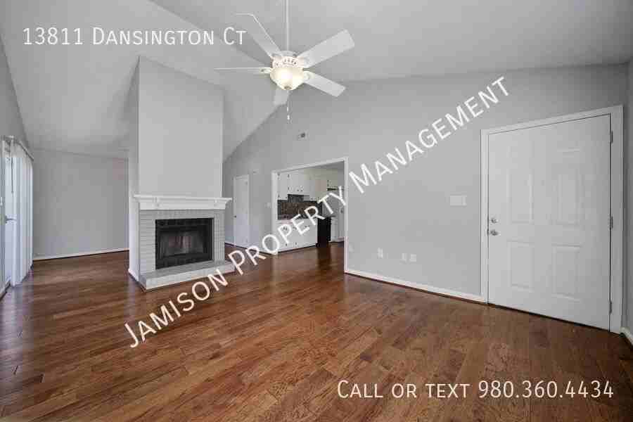13811 Dansington Ct - Photo 3 of 29