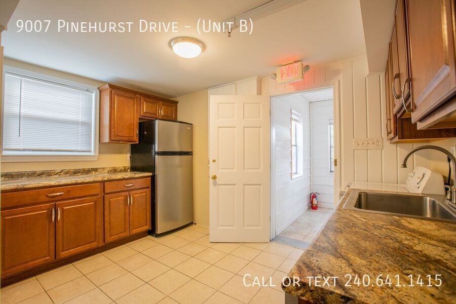 9007 Pinehurst Dr - Photo 7 of 25