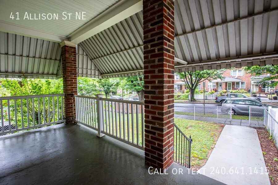 41 Allison St Ne - Photo 5 of 35