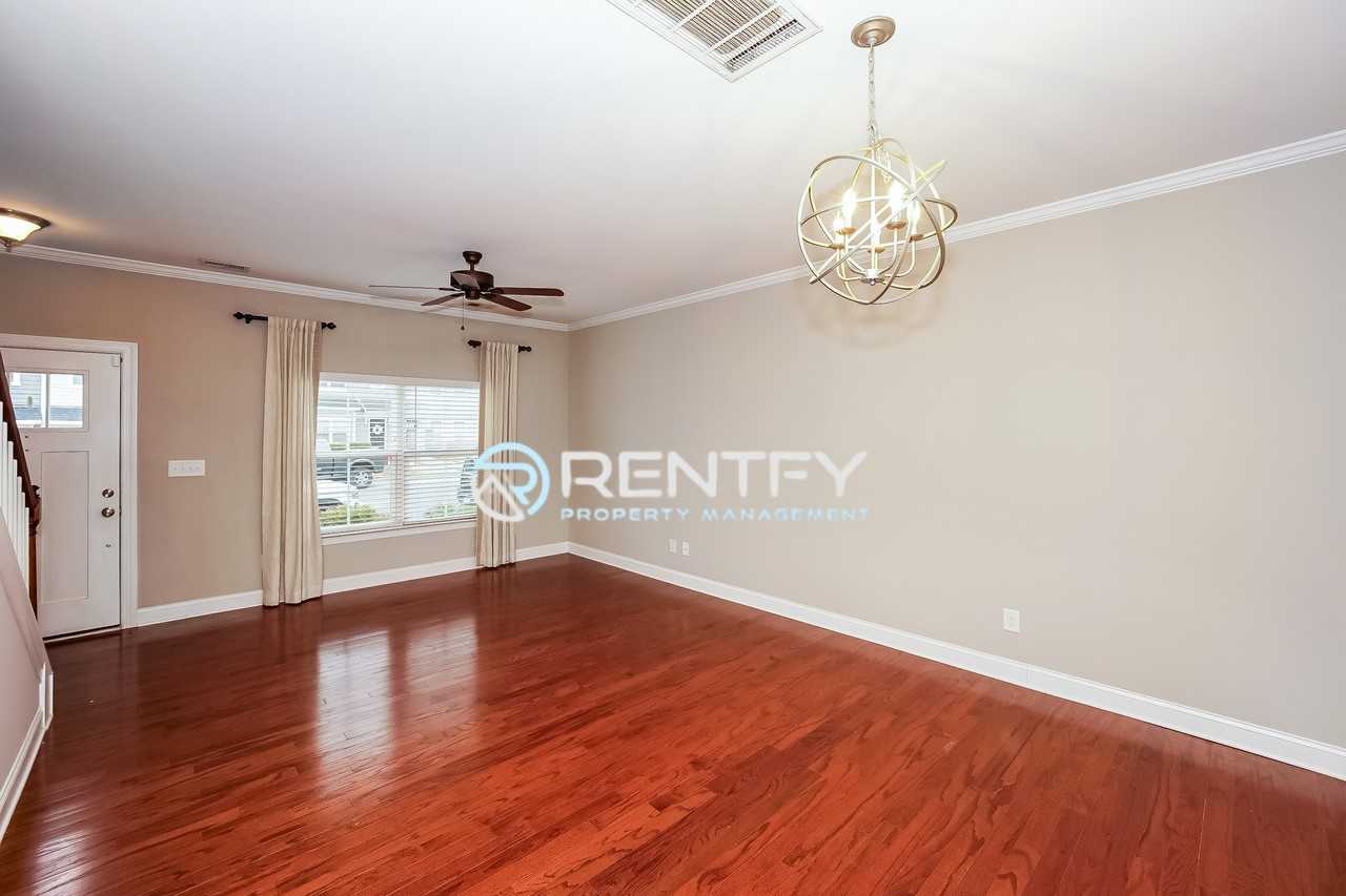 2506 Gallery Dr #1 - Photo 4 of 27