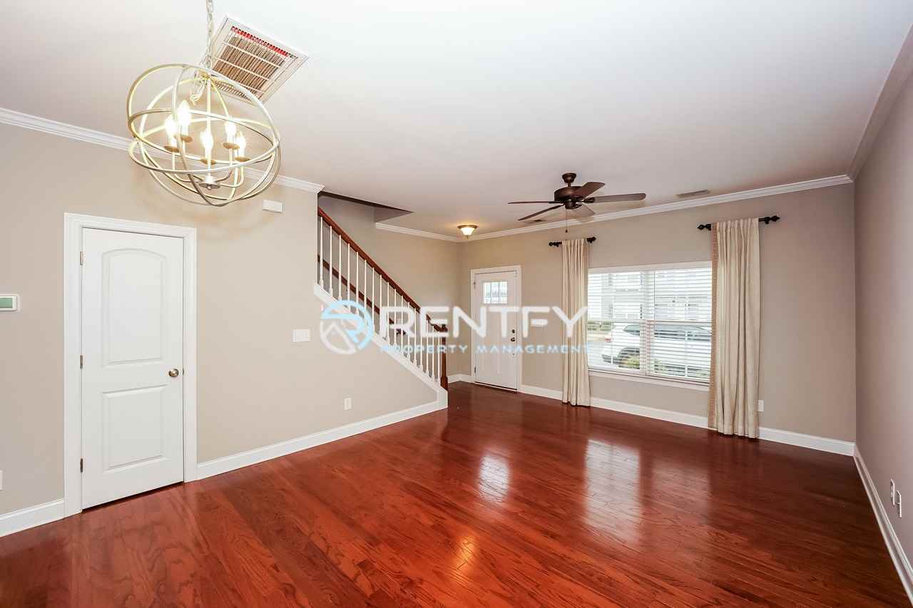 2506 Gallery Dr #1 - Photo 5 of 27