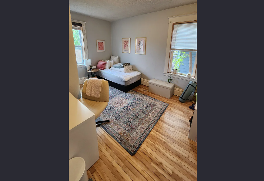 1822 Roblyn Ave - Photo 6 of 14