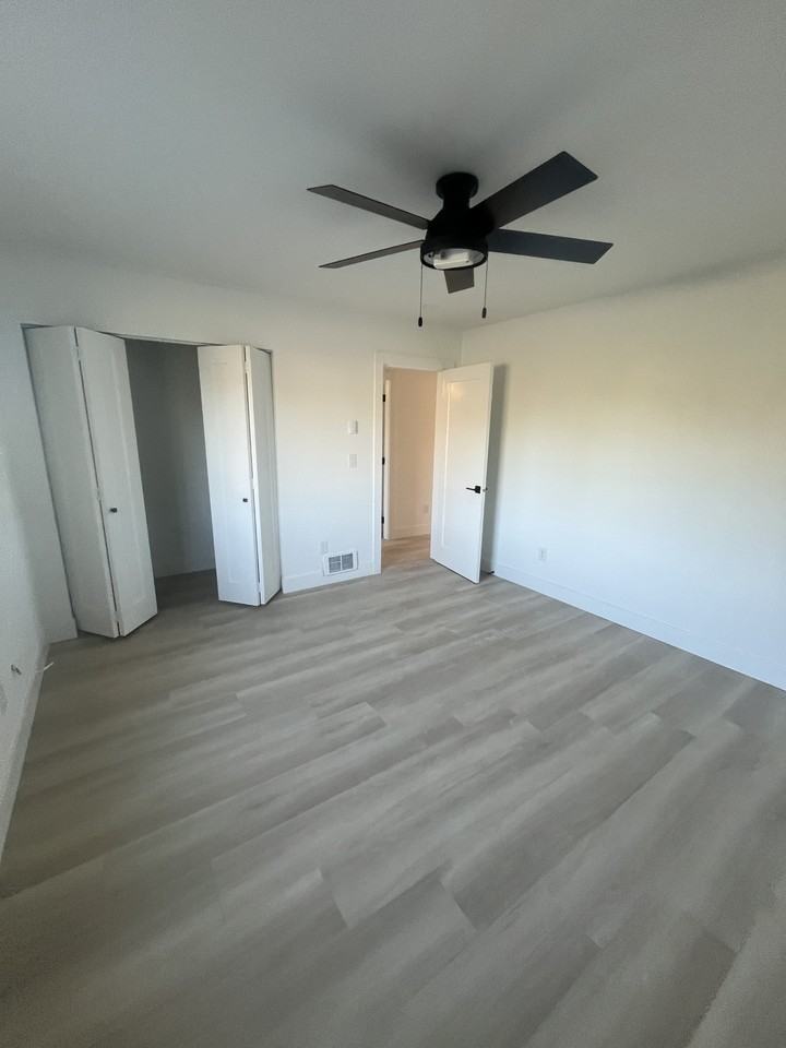 590 Front St #4 - Photo 7 of 15