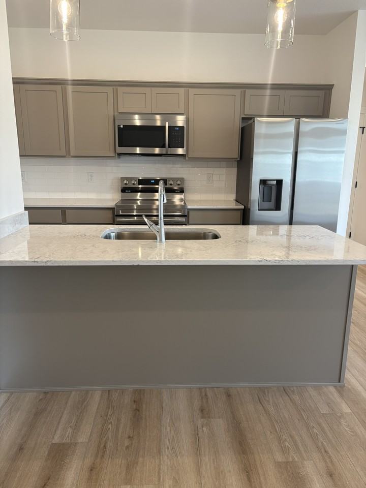 216 Nw Waverly Dr #1 - Photo 7 of 36