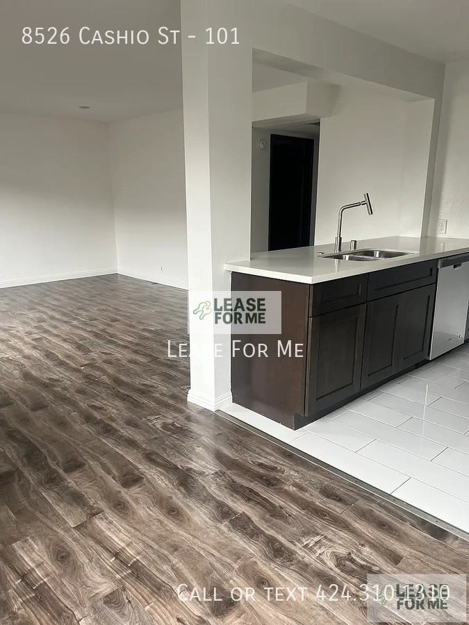 8526 Cashio St #101 - Photo 5 of 24