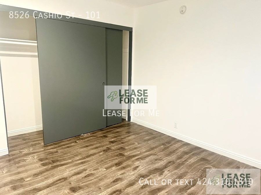 8526 Cashio St #101 - Photo 6 of 24