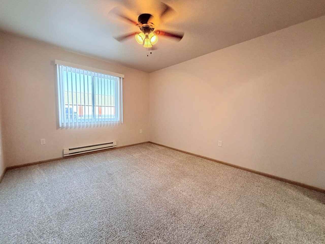 Berry Pointe Luxury Apartments - Photo 6 of 21