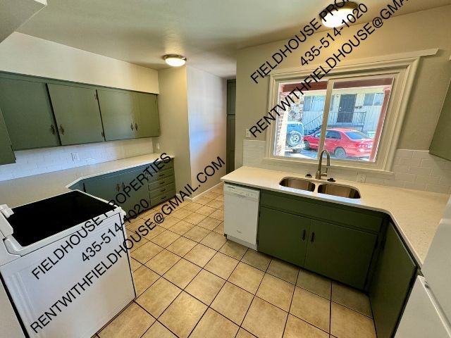 567 E 500 N #1 - Photo 5 of 30