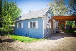 featured image of 1925 S Division Ave #1