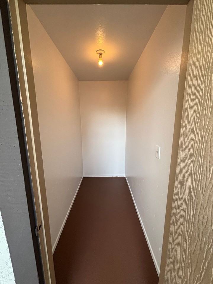 Brookstone - Photo 3 of 50