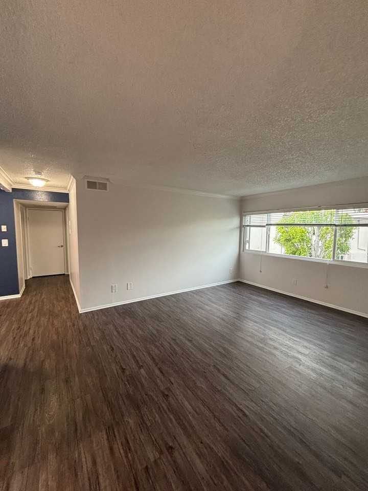 Brookstone - Photo 5 of 50