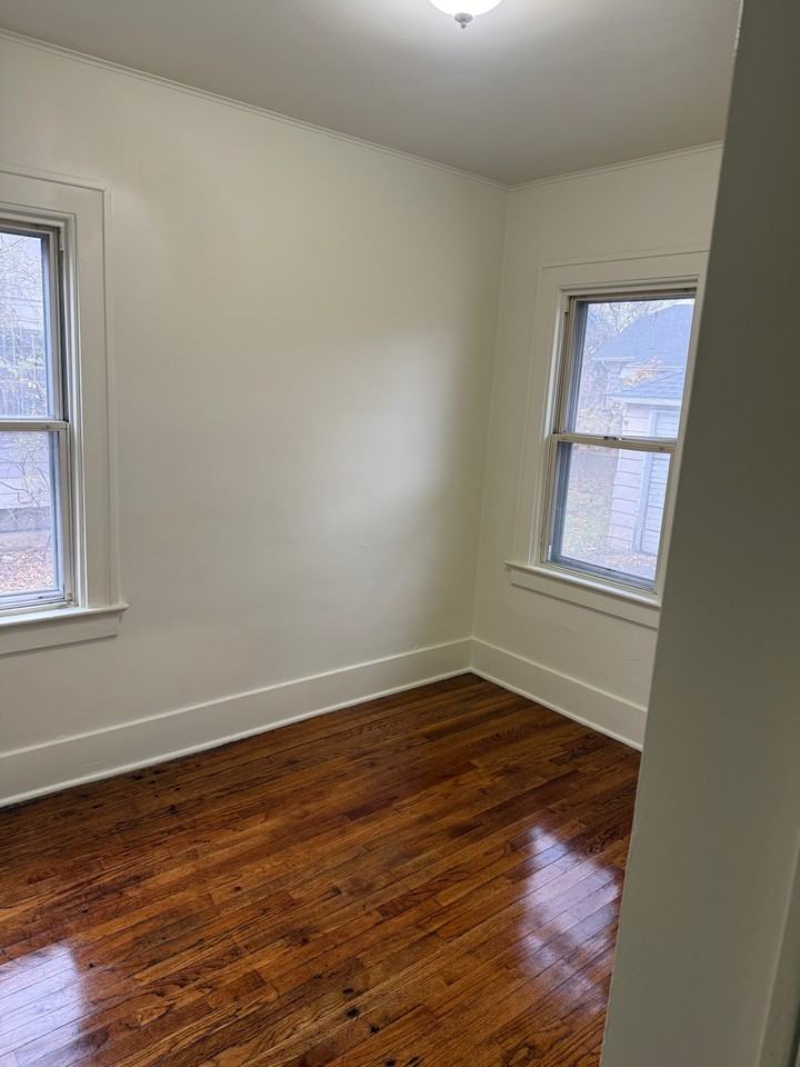 2414 Mallery St #1 - Photo 6 of 16