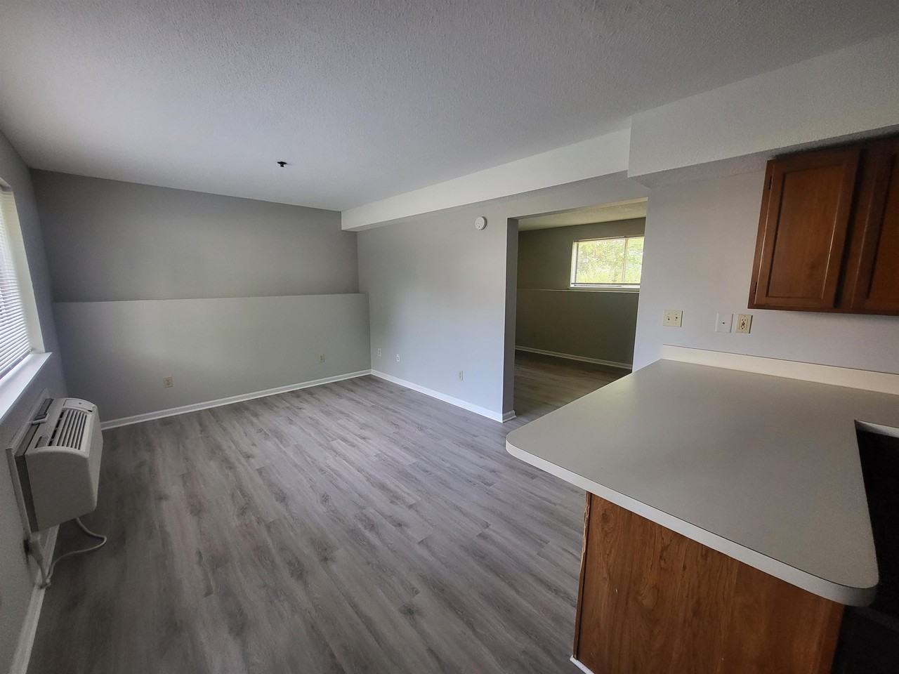 6 CROWN ST - Photo 2 of 11