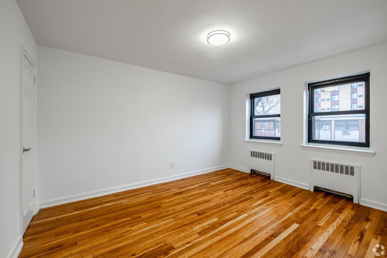 Spaxalaya 255 Harrison LLC - Photo 4 of 9