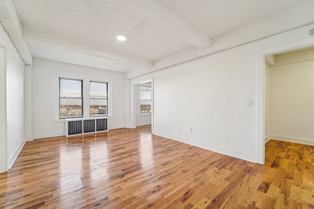 Spaxalaya 106 Harrison LLC - Photo 4 of 13