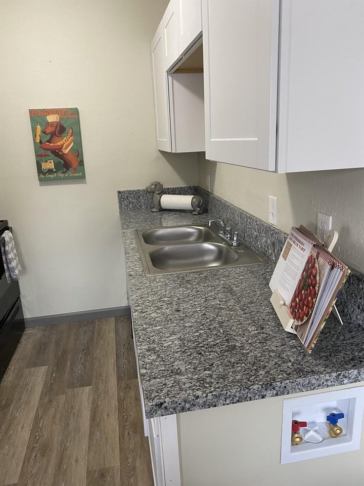 Anchor Point - Photo 5 of 48