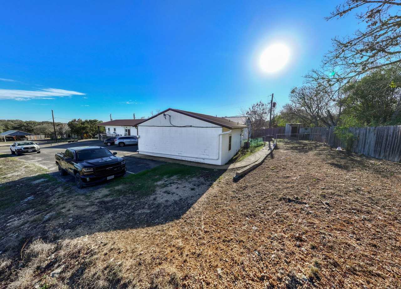 1410 Marlton Street - Photo 4 of 9