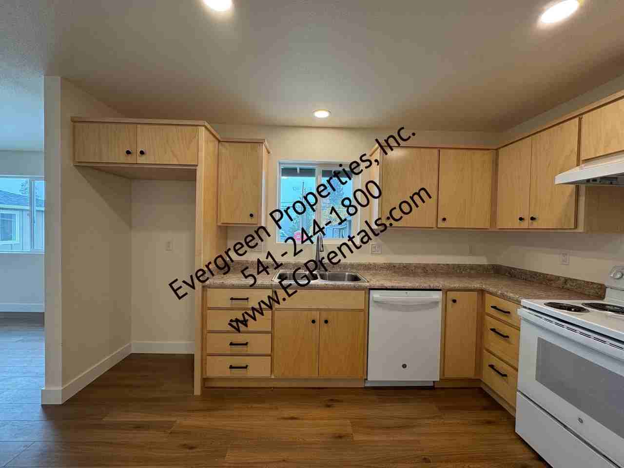 1650 Northwest Highland Avenue - Photo 4 of 19