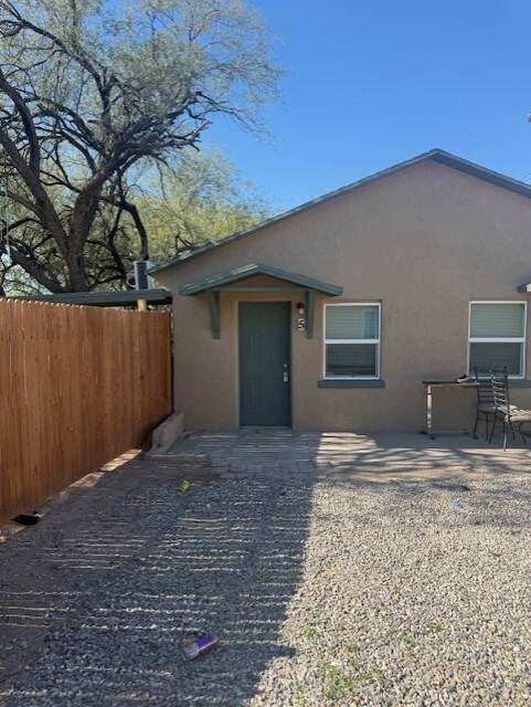 FGH: W Macarthur St 140 - Photo 2 of 8