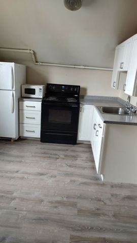 2733 Dartmouth College Hwy - Photo 3 of 8