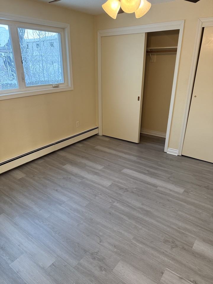 660 Fairbanks St #C9 - Photo 5 of 13