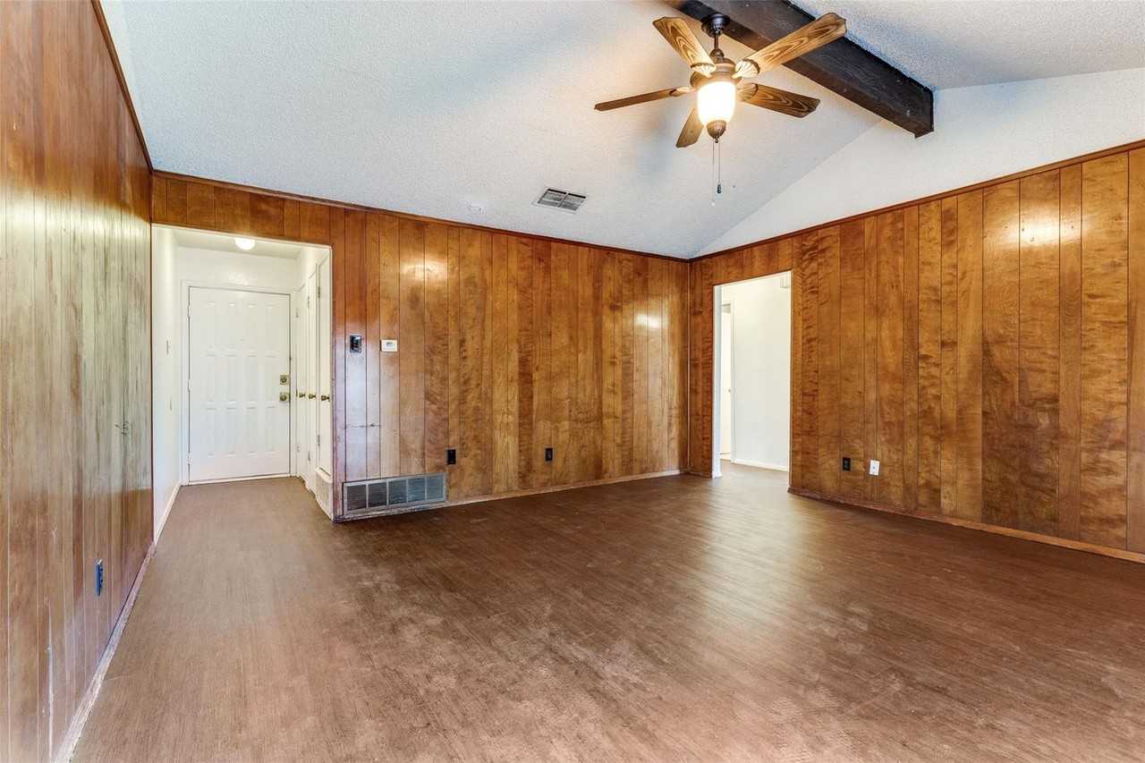 6213 Stardust Dr S - Photo 3 of 13