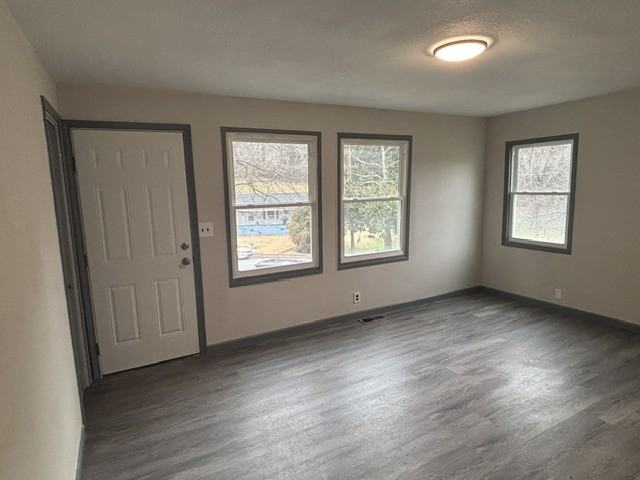 129 Lawton Road - Photo 5 of 21