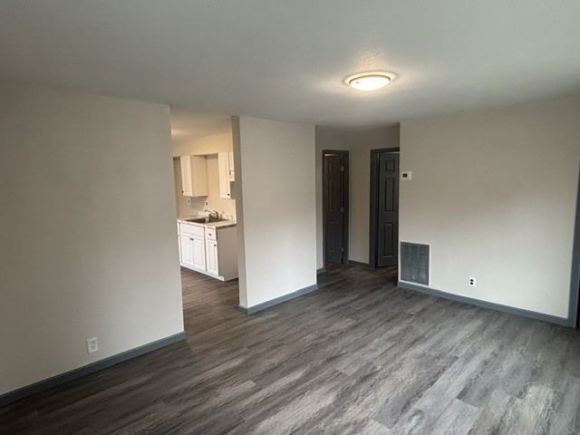 129 Lawton Road - Photo 7 of 21